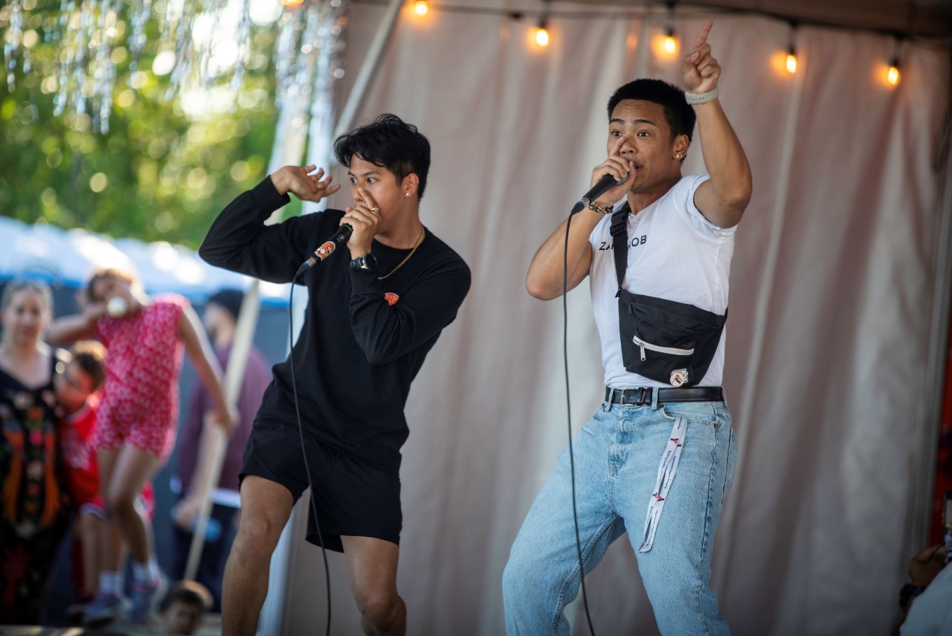 Two beatboxers performing.